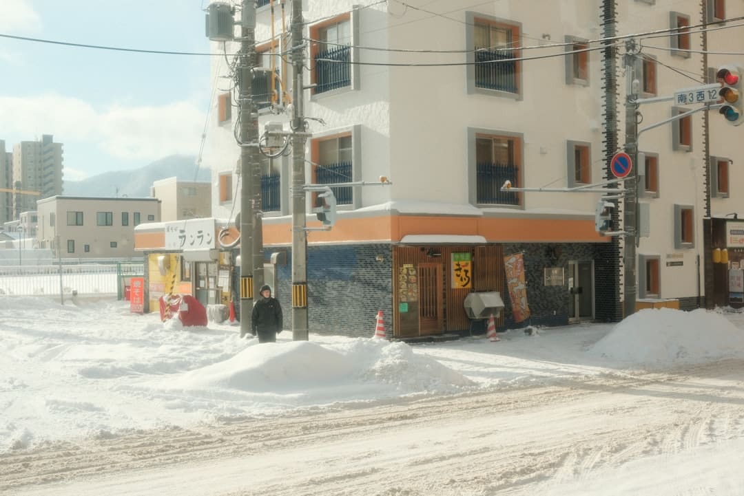 券商上半年分仓佣金收入榜揭晓 头部机构市场份额稳固但整体承压